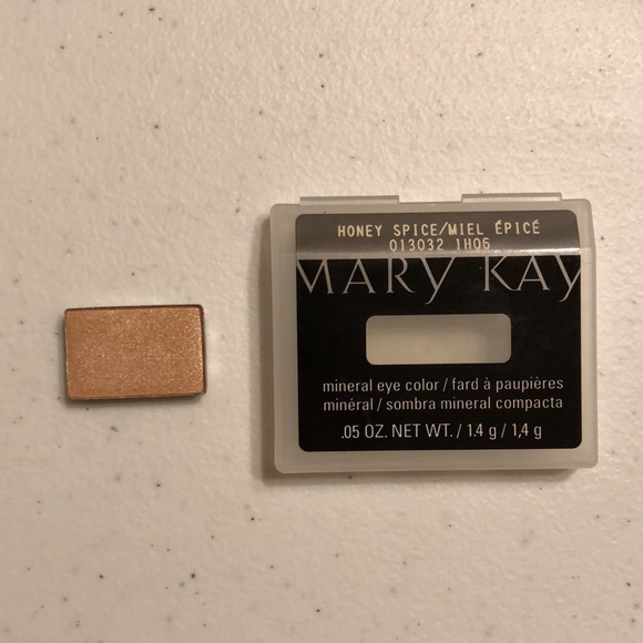 Discontinued Mary Kay Mineral Eye Color various - Picture 9 of 10